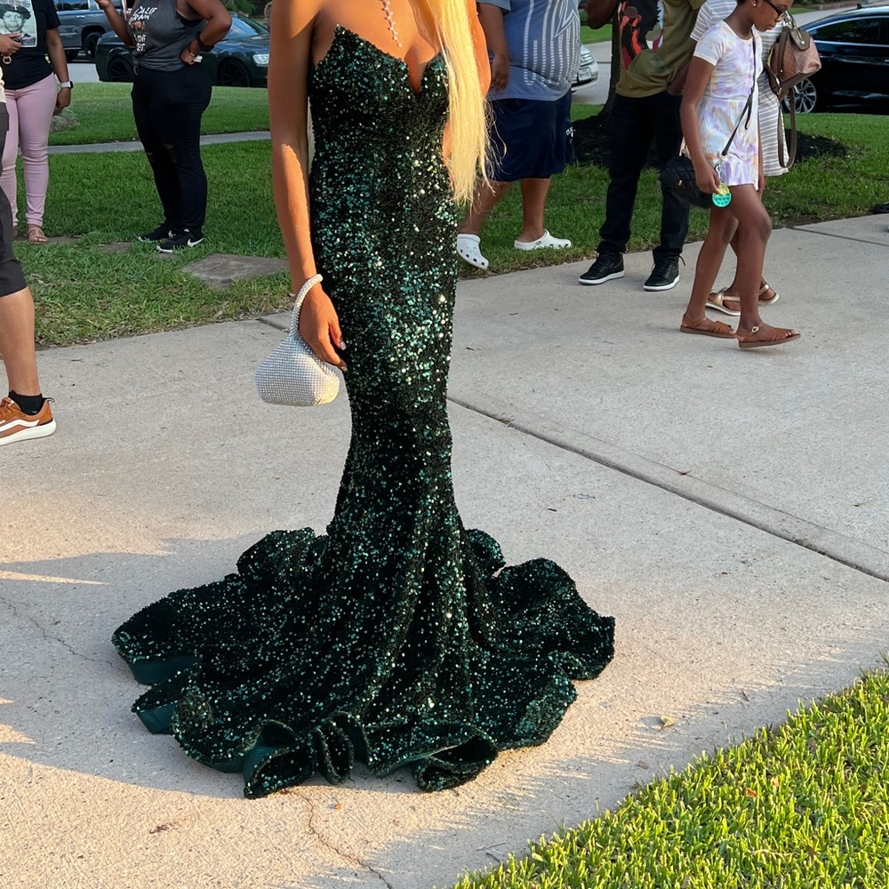 Emerald green sequin prom dress. Worn once